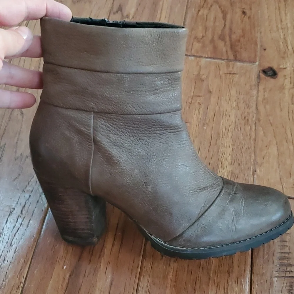 clarks mission tan booties